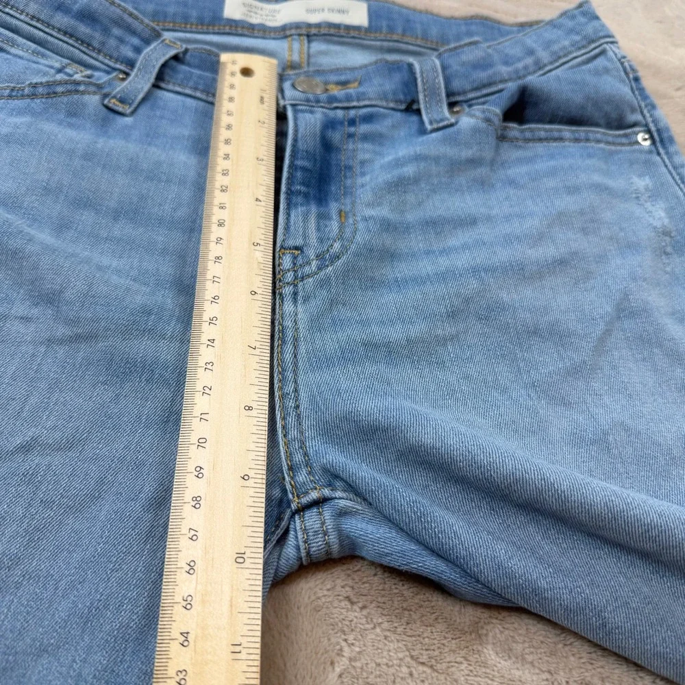 Signature by Levi Strauss Super Skinny Jean Womens 28 Light Wash Distressed Good